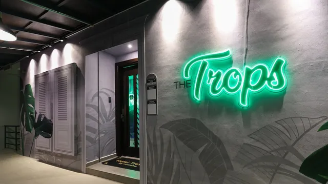 Trevor hotel by floyds