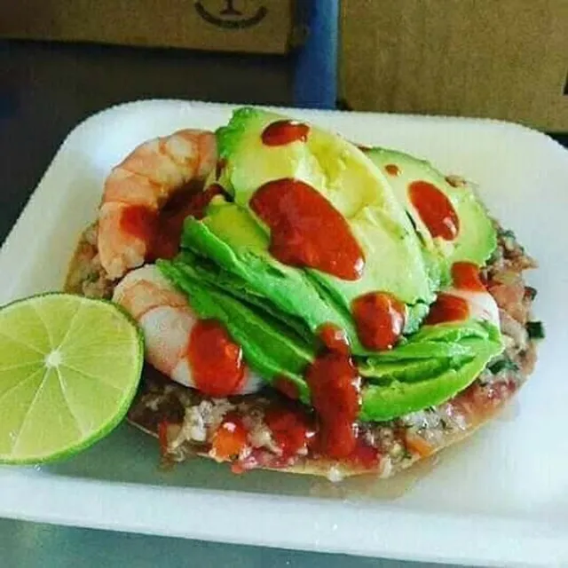 Mariscos Mike JR. Ferrocarril