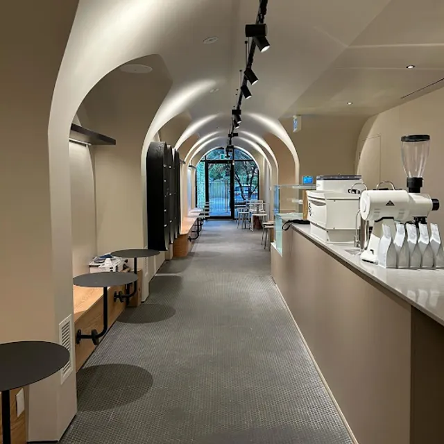 Isle of coffee (QUEEN)