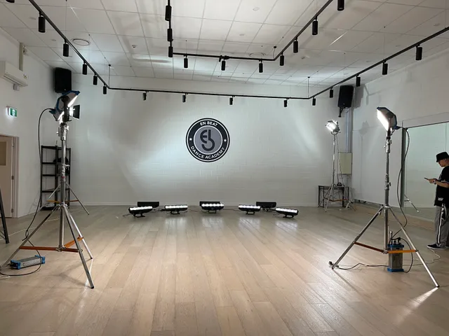 En Beat Dance Academy