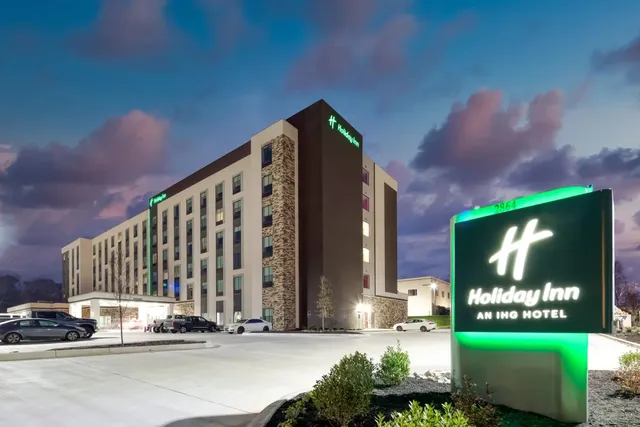 Holiday Inn Nashville Airport by IHG