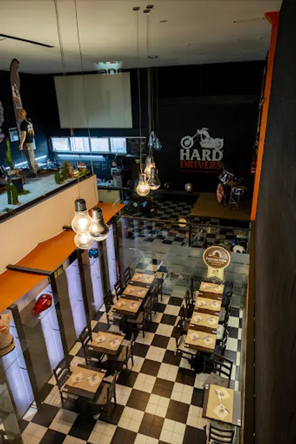 Hard Drivers Custom Motorcycles Restaurante