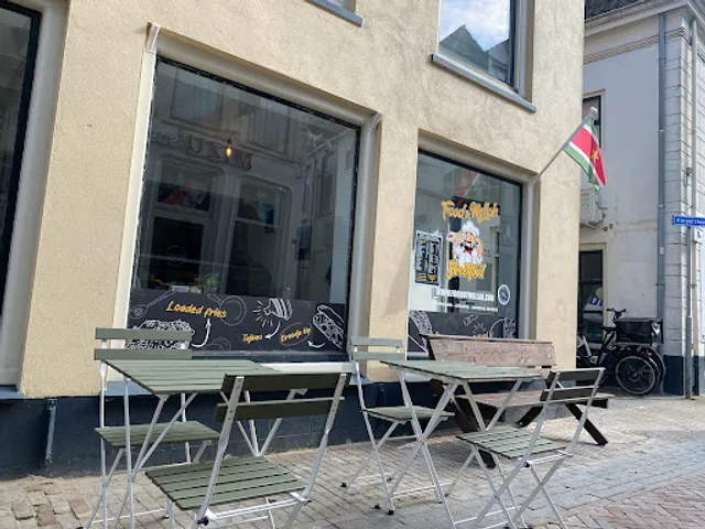 Mellah's Deli & Toko