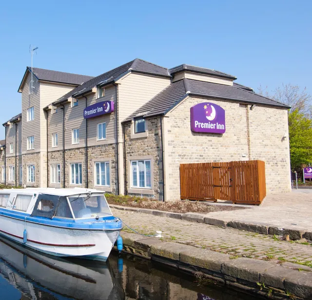 Premier Inn Huddersfield Central hotel