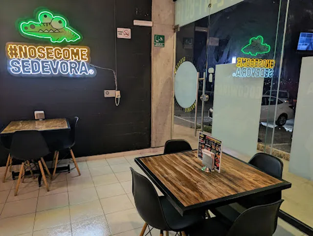 Busher Cocdril's Satélite