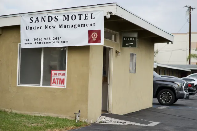 Sands Motel