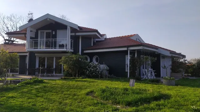 Entre Montagnes et Lac