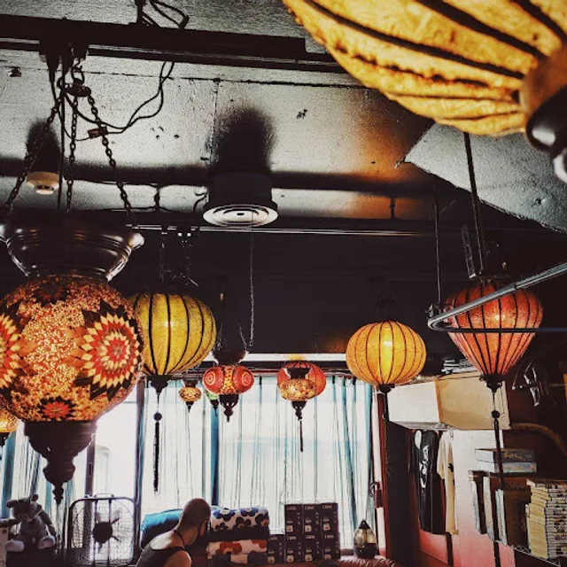 Shishakafe Hachiguramu Koenjiten