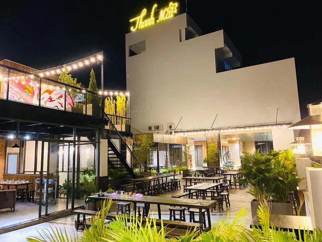 Thanh Mai Hotel and Bar