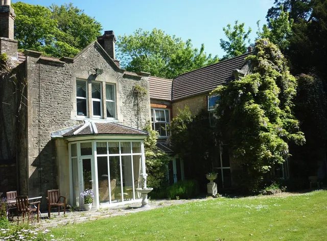 Stonelands House Bed & Breakfast