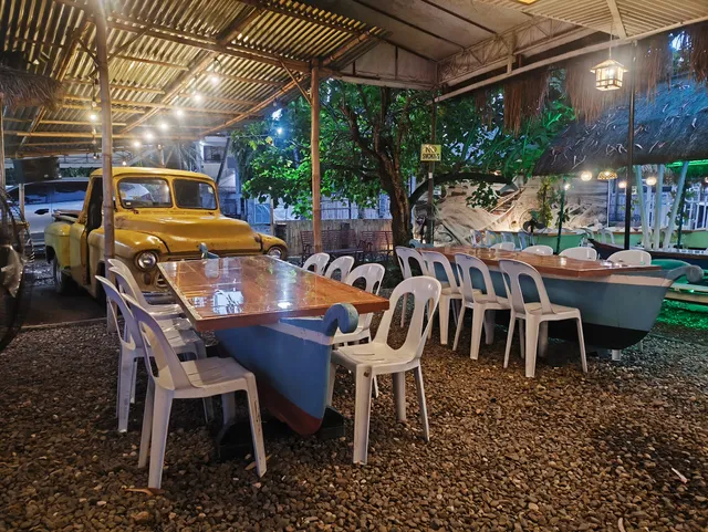 Pukot Seafood Restaurant (Eusebio Compound)