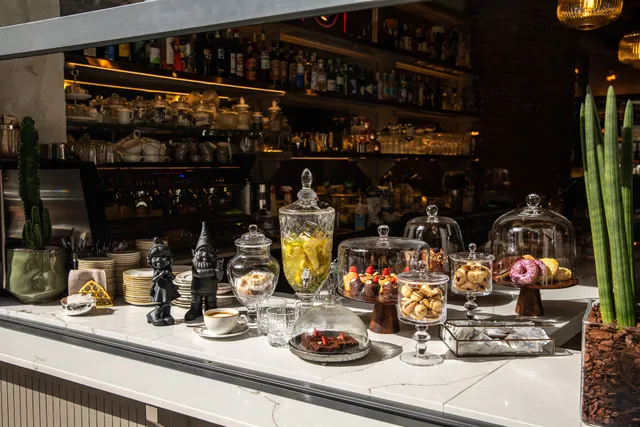 Ioi Milano caffè bistrot