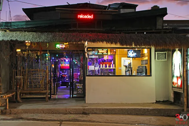 Tribu Kuridas Bar And Tattoo