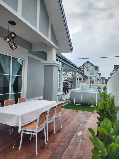 ALICE POOL VILLA ANJUNG GAPAM