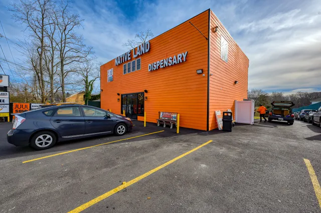 Native Land Orange Shop