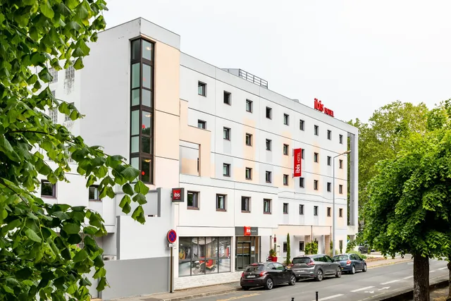 ibis Bourges