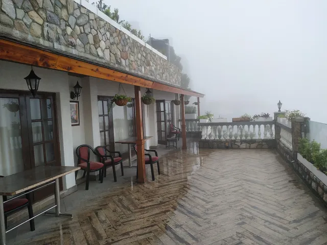 OYO Hotel New Bharat