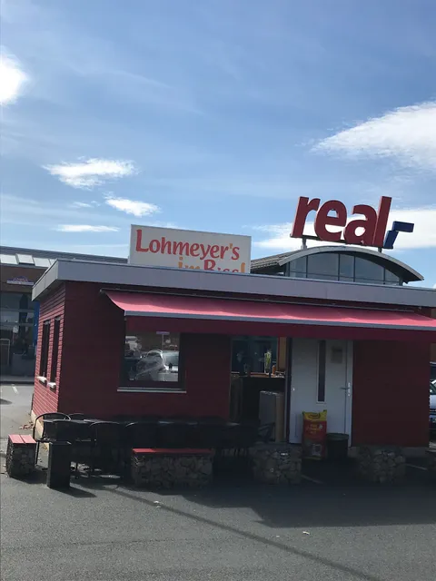 Bratwurst vom Holzkohlegrill