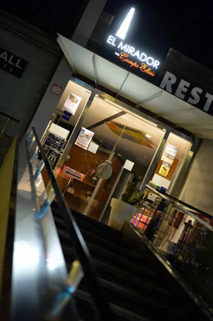 Restaurant El Mirador dels Camps Elisis