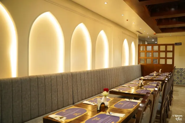 Aiwan-e-Khas By Shadab