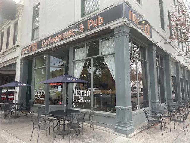 Metro Pub & Coffeehouse