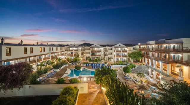 Nazaret Mansion Apartments