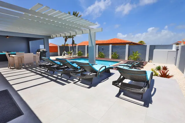 Aruba Haven at Arashi Beach