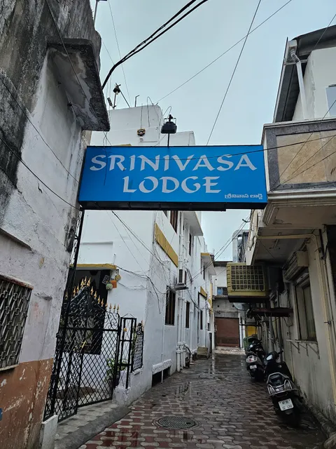 Srinivasa Lodge