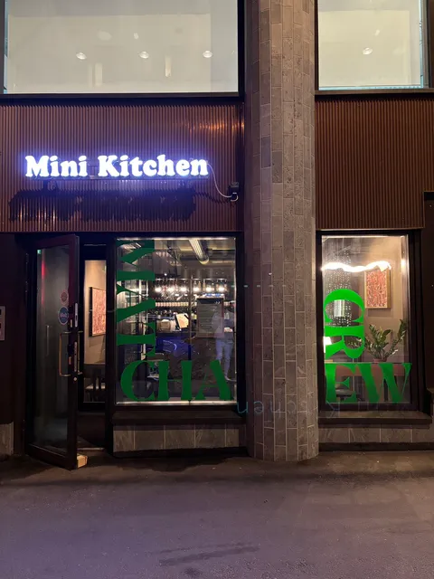 Mini Kitchen (Poke Bowl & Matcha)