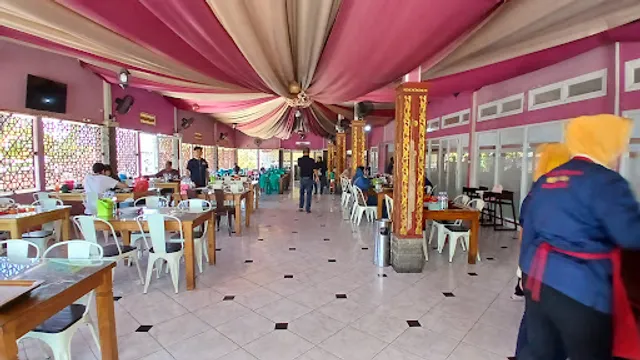 Pindang Pegagan Mbok Yah Bukit-Parameswara