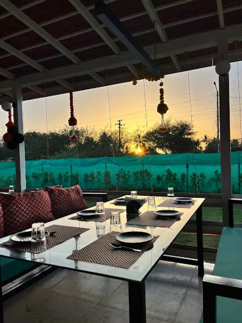 The Daddy's | Multi Cuisine Restaurant