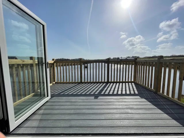 Secret of Eden Lake View Lodge