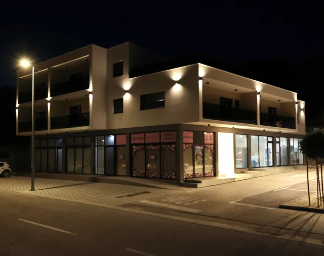 Luxury Golden Suites