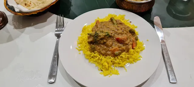 Bay Leaf Tandoor & Grill