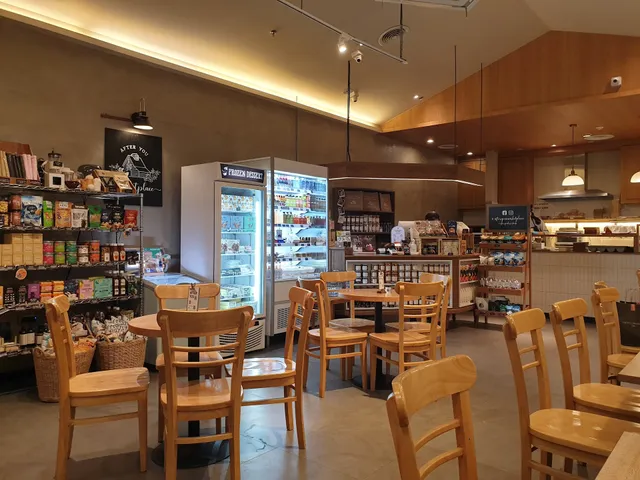 After You Dessert Cafe - CentralFestival Eastville