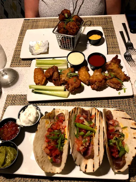 Port South Bar & Grill