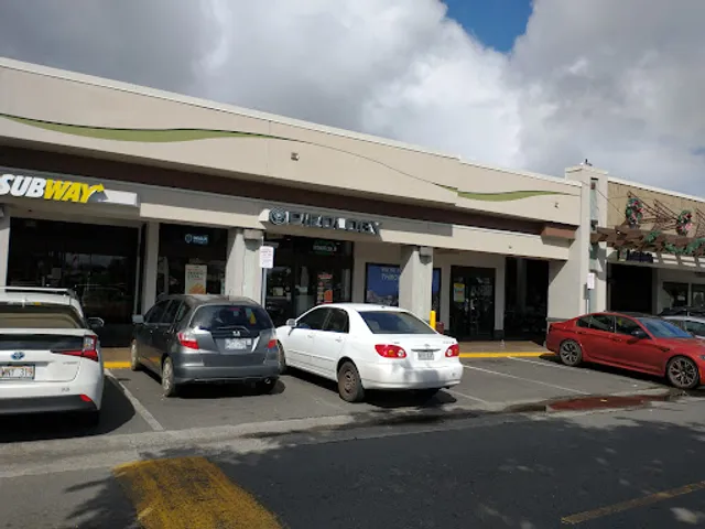 Pieology Pizzeria Aina Haina, Honolulu