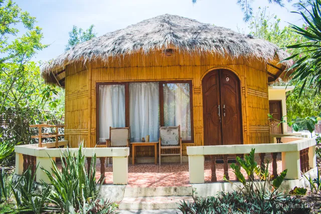 Bara Beach Bungalows & Restaurant