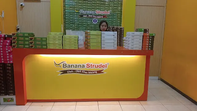 Banana Strudel Lavalette Malang