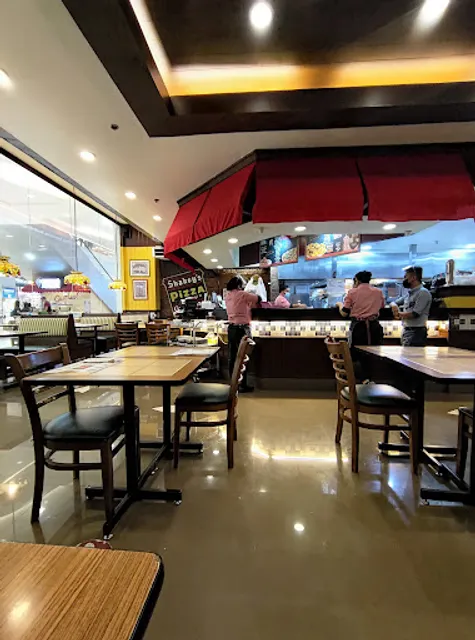 Shakey's Pizza Parlor