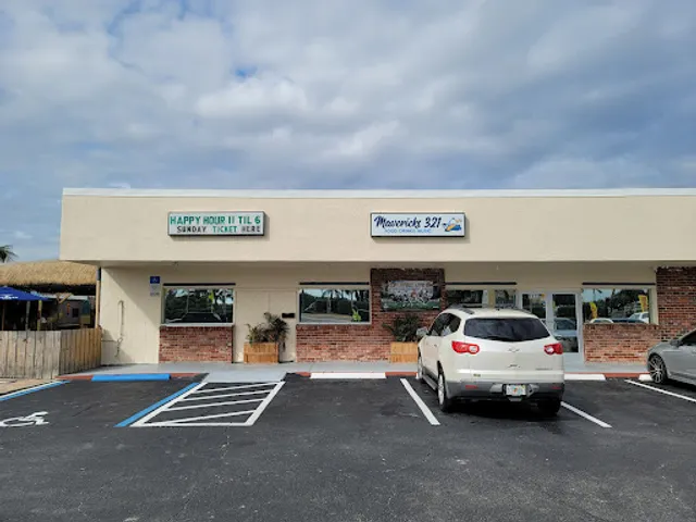 Mavericks Hangar Bar & Grill