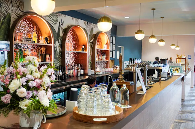 The Rabbit - All-Day Menu & Cocktail Lounge