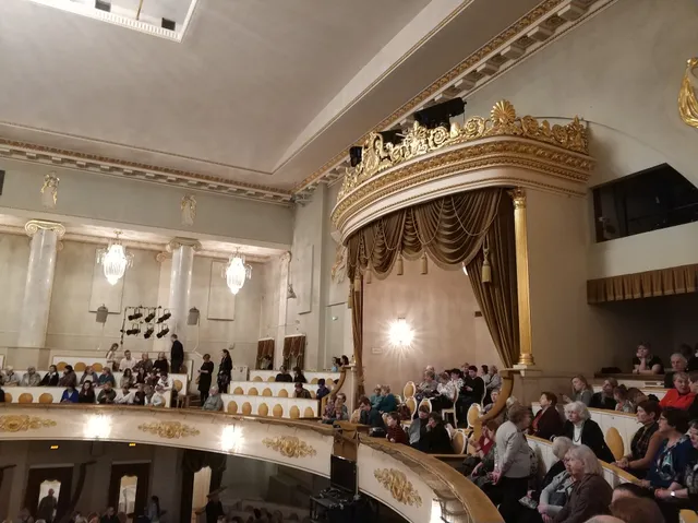 Sankt-Peterburgskiy Gosudarstvennyy Teatr Muzykal'noy Komedii