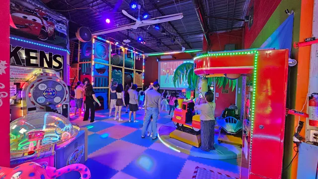 Giggles Playland Inc Scarborough's Best indoor playland