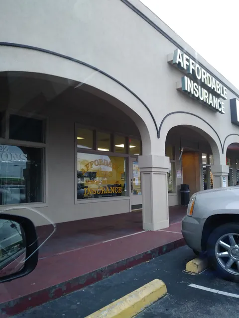 Le Pavilion Shopping Center