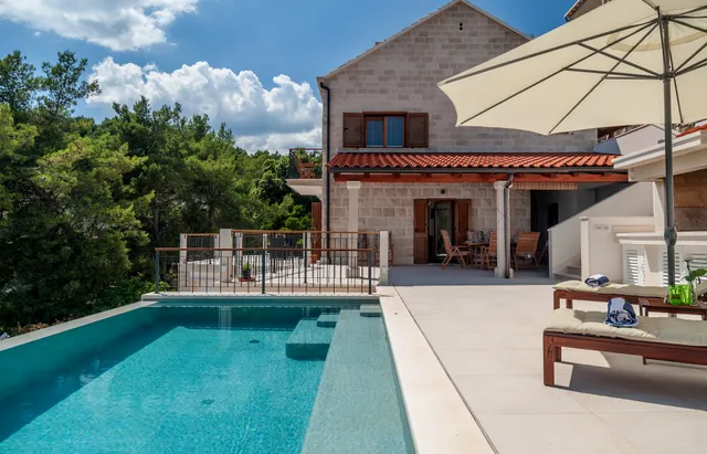 Villa Nova Brac - Rental Croatia