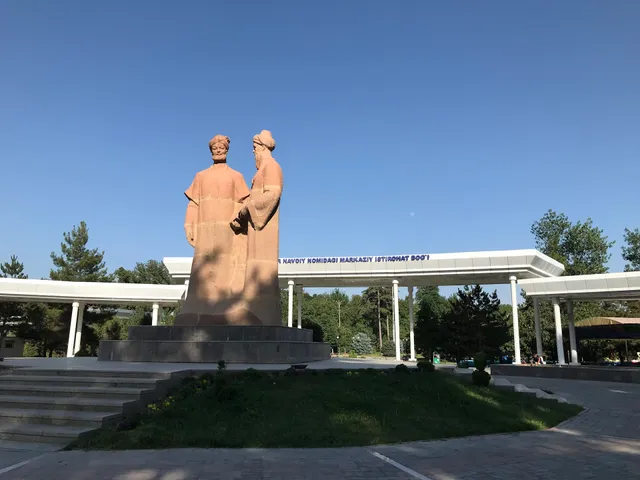 Alisher Navoi and Abdurahman Jami Monument
