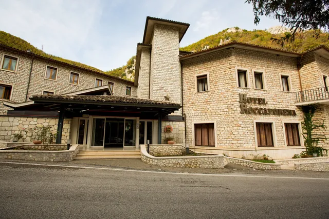 Hotel Roccaporena