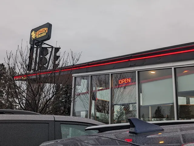 Hangry's North Spokane: Restaurant in North Spokane