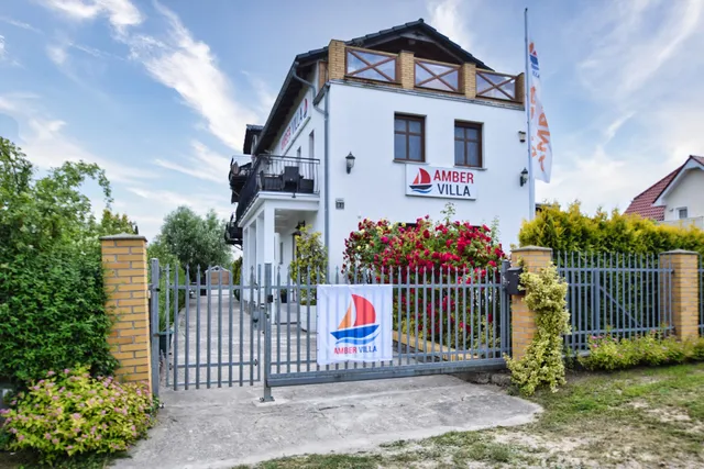 Amber Villa Chłopy noclegi nad morzem, pokoje, mini apartamenty, domki.